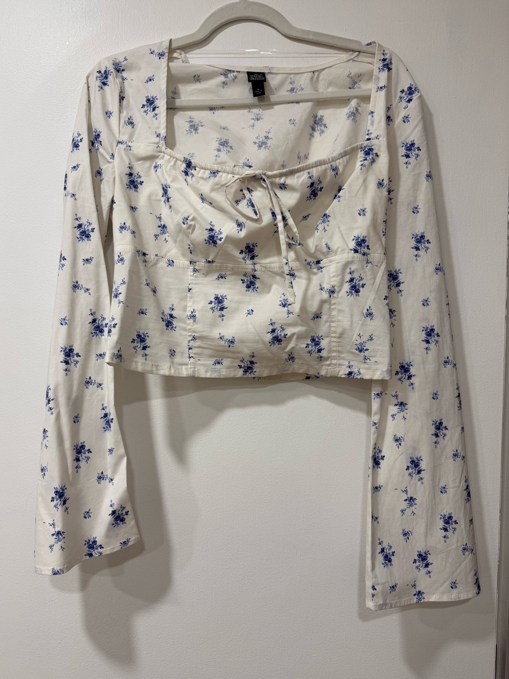 Wild fable floral top- medium